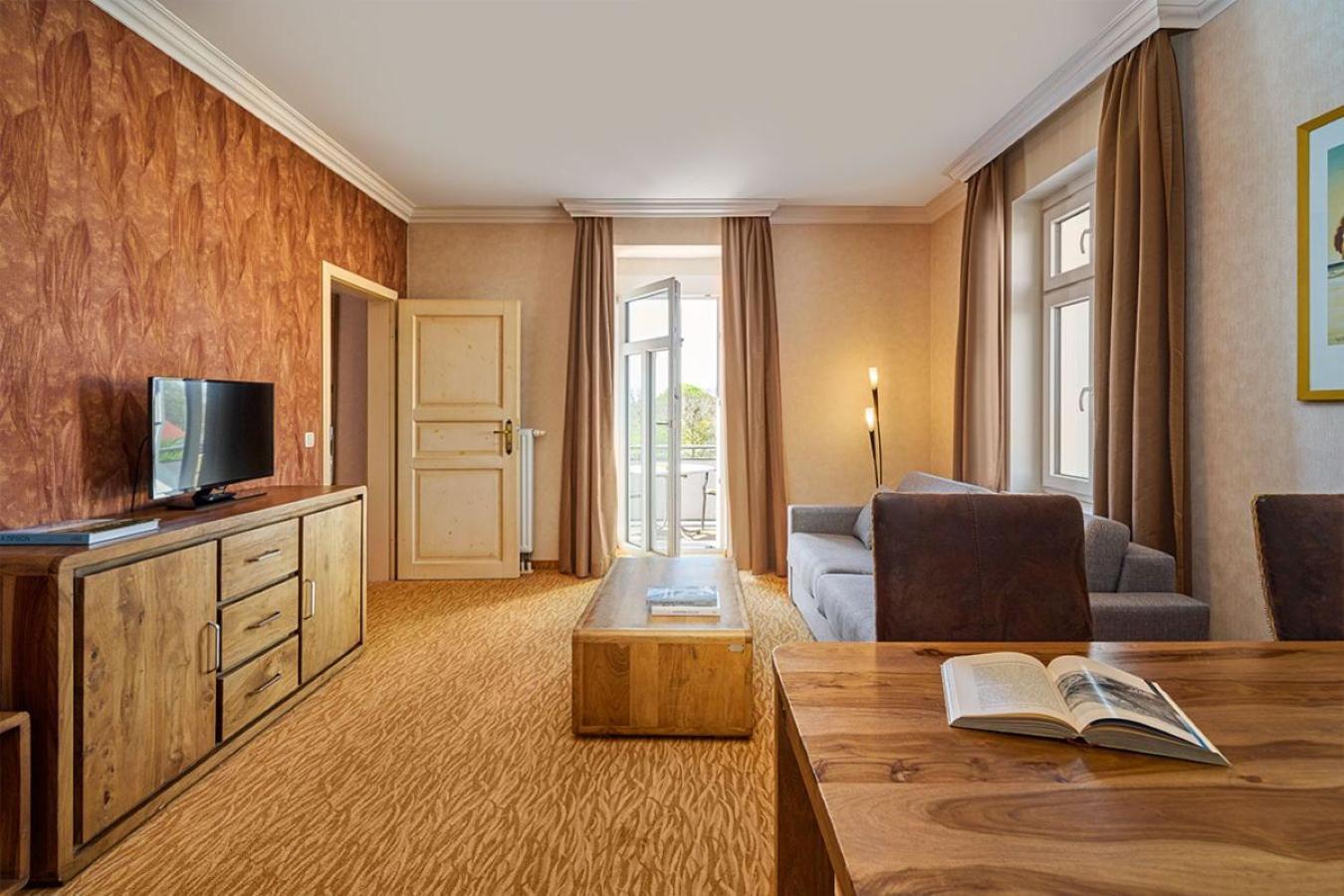 צינוביץ Strand- Und Wellnesshotel Preussenhof מראה חיצוני תמונה
