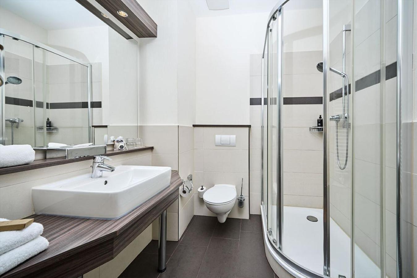 צינוביץ Strand- Und Wellnesshotel Preussenhof מראה חיצוני תמונה