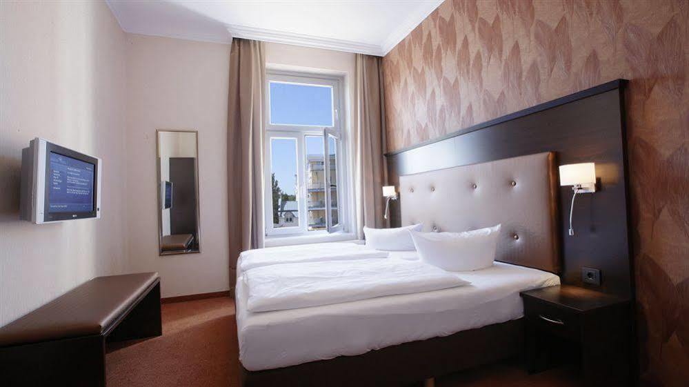 צינוביץ Strand- Und Wellnesshotel Preussenhof מראה חיצוני תמונה
